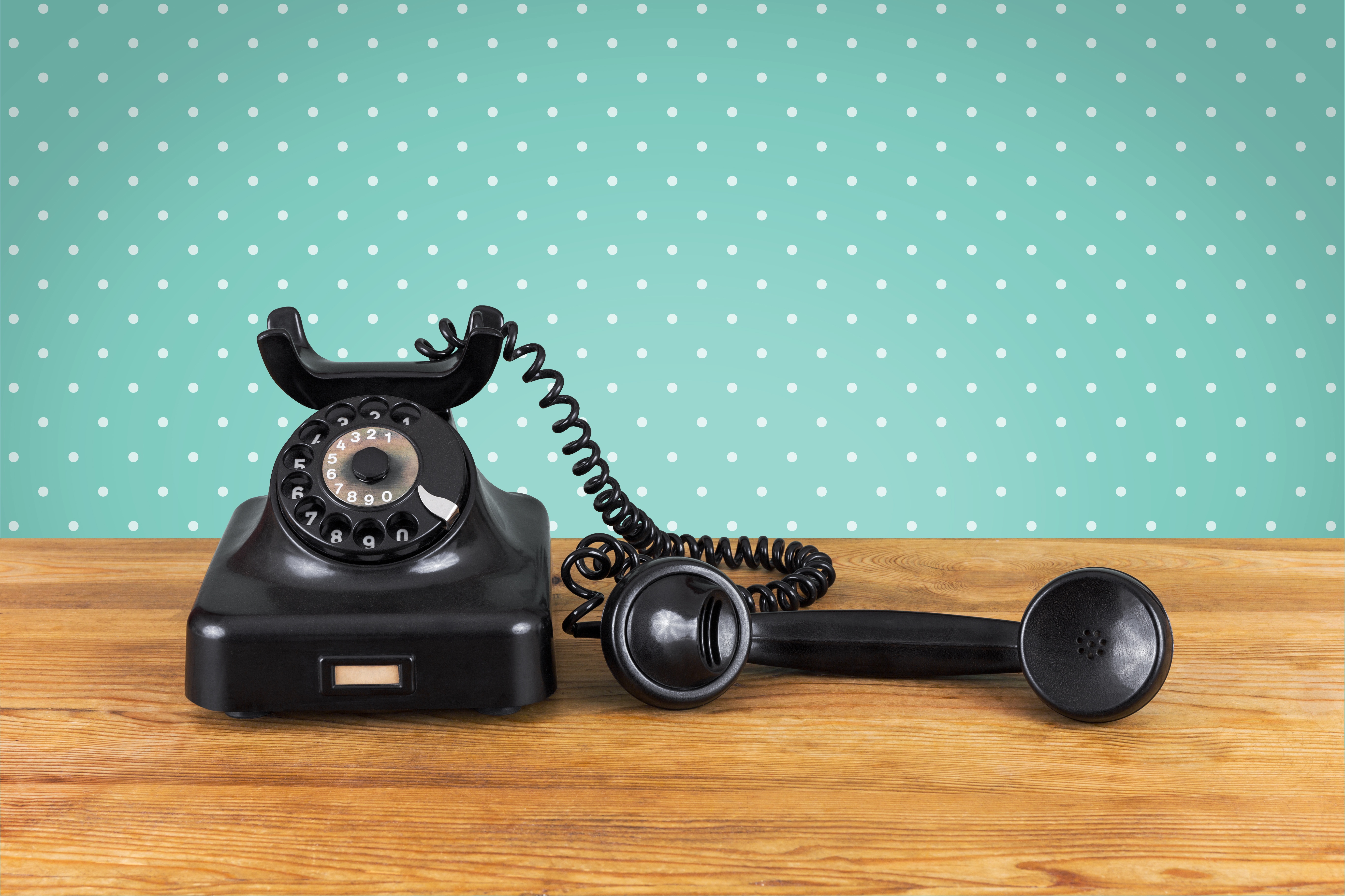 Warum klassische Call Center in der B2B Kundenakquise ausgedient haben